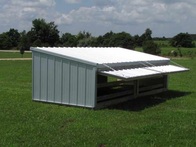 Hog Sheds with Shade Door