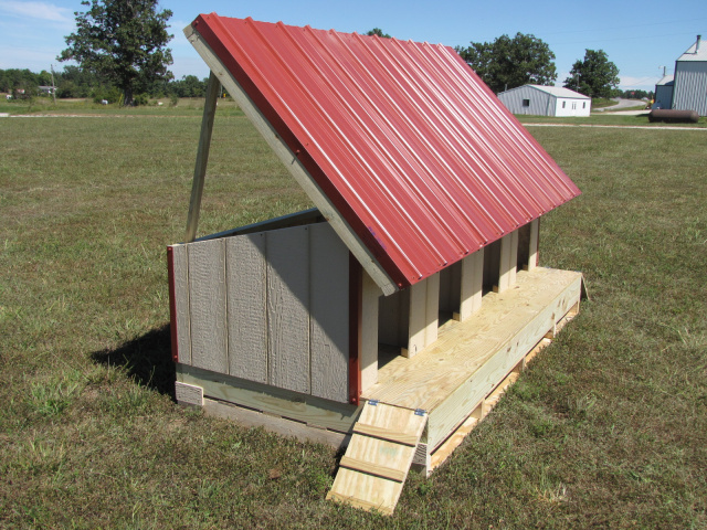 4x8 Rustic Red Roof